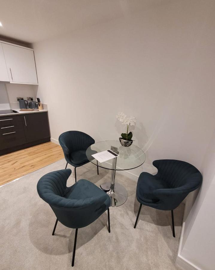 Luxury 2 Bed Apartment In The Heart Of Rochester Wainscot エクステリア 写真